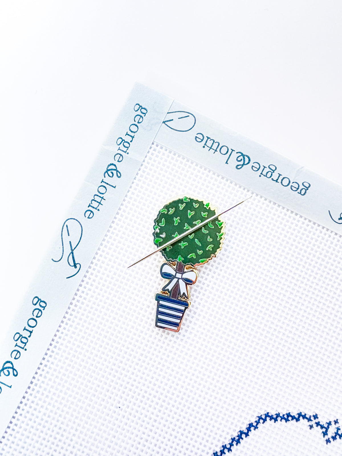 The Willway Topiary Needle Minder