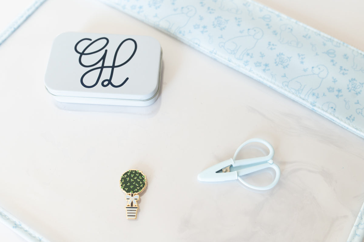 The Needlepoint Essentials Bundle - 11x14 G&L Bag